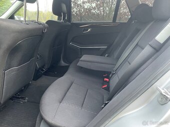 Mercedes-Benz E200,Navi,Tažný,Alu - 15