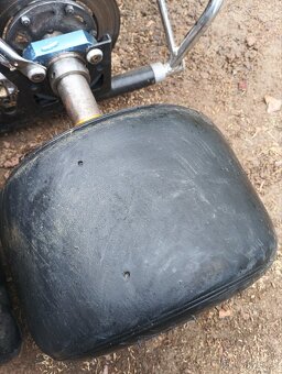 Motokára 100 - 15