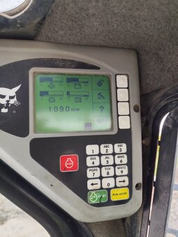 Nakladač Bobcat S330 + príslušenstvo. - 15