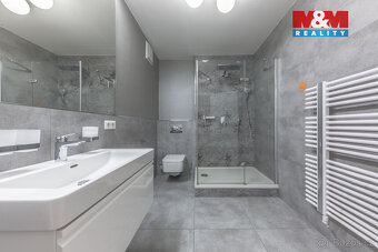 Prodej bytu 4+kk, 217 m², Praha, ul. Šlikova - 15