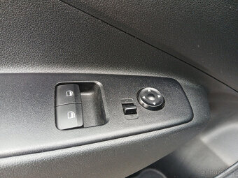 Hyundai i10, jen 5900Km STAV NOVÉHO - 15