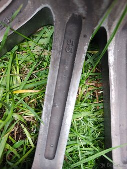 Enkei STI Subaru 18" - 15