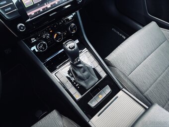 ŠKODA SUPERB COMBI III 2.0TDI 140KW DSG 4X4 2018 - 15
