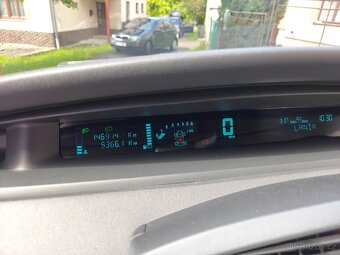 Prodám Renault Scénic rv. 2009 1.6 82kw - 15