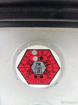 TOYOTA COROLLA VERSO STK+ME 4/27 - 15