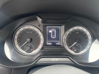 Škoda octavia 3 1.6 TDI EDITION 81kw/ALU 17“ TOP STAV - 15