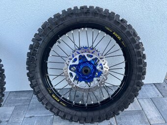YAMAHA YZ250 - 15
