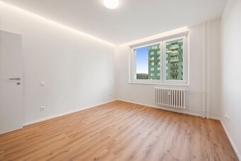 Prodej 2+kk, 40 m² + balkon + sklep, 5. NP, Brno–Bystrc - 15