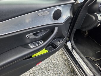 Mercedes-Benz Třídy E 220CDI 4-MATIC - 15