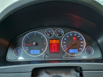 VW Multivan T5 2.5 128kw Highline - 15