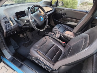 BMW i3 LED, kůže, šíbr, kamera, tepelko, velká naviagce - 15