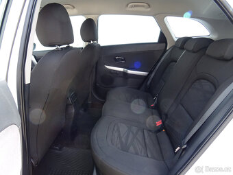 Kia Ceed 1.6GDi,99kW,1majČR,S.kniha,klima,DPH - 15