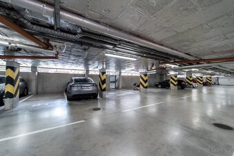 Netradiční byt s nádechem extravagance- Praha 4 - 15