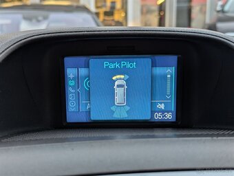 Ford Tourneo Custom TITANIUM 2.2TDCi 114kW 8 MÍST, KAMERA - 15