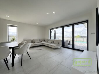 Prodej RD 5+kk,127m2 se zahradou 932m2 v Kralupech nad Vltav - 15