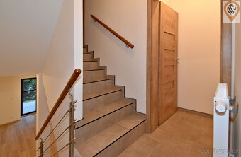 Prodej mezonetového bytu 2+kk 49 m2, s vlastním vchodem a te - 15