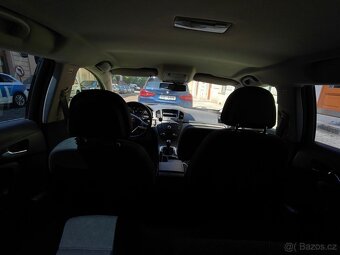 Opel Insignia - 15