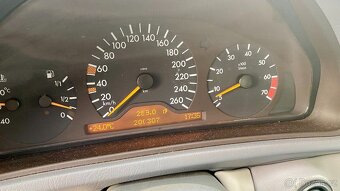 Mercedes-Benz CLK 320 V6 coupe - 15