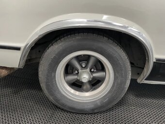 Chevrolet El Camino - 15