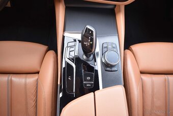 BMW 530d xDrive ///MSPORT TAŽNÉ DPH ČR 1.MAJITEL - 15
