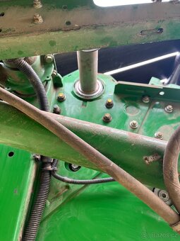 Balikovací lis John deere 854 - 15