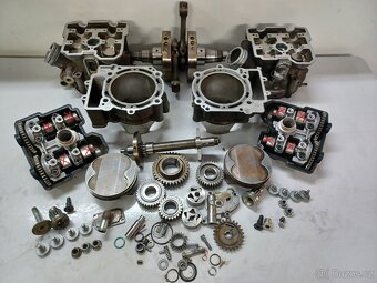 KTM LC8 950 - MOTOR KOMPLETNÍ + MOTOR NA DÍLY - 15