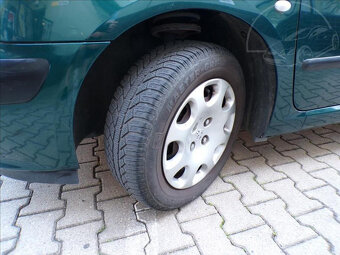 Peugeot 307 1,6 i KLIMA-HNED ODJÍŽDÍTE - 15
