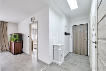 Prodej moderního bytu 3+1 s lodžií a sklepem, 85 m² – Chrudi - 15