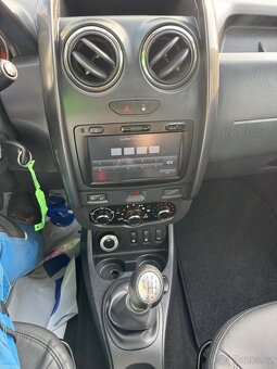 Prodám Dacia Duster 4x4 1,2 benz 92 KW rv 16 - 15