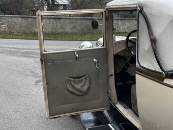 Ford Model A Sport Coupe - 15