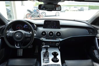 KIA Stinger GTS 3.3 - 15