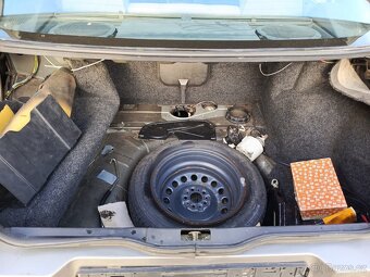 Alfa Romeo 164 3.0 V6 1989 - 15