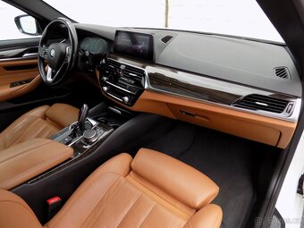 BMW Řada 5 540i/xDrive/Full LED/Softclose - 15