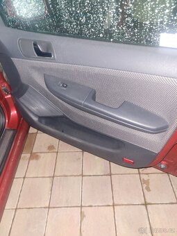 Nabízím Škoda Fabia 1 1.2 40kW, 1. majitel, 9/2005 - 15
