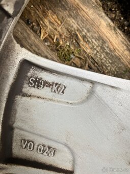 Prodej zimní pneu + alu disky volvo xc - 15