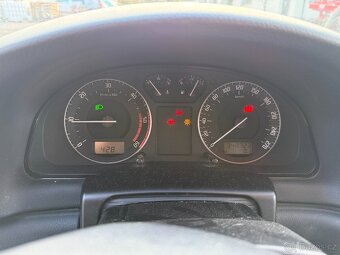 Škoda Superb na díly - celek - 15