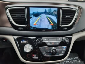 Chrysler Pacifica 3,6L V6 Touring L, 7 míst. kůže, kamera - 15