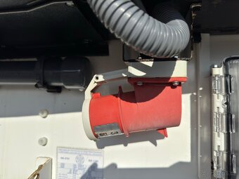 Schmitz Cargobull chladák - 15