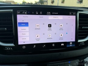 Chrysler Pacifica 2022 radar záruka nebourané DPH - 15