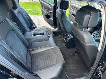 VW PASSAT HYBRID 1,4 GTE DSG , DPH, Virtuální cocpit - 15