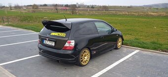 Honda Civic Type R EP3 - 15