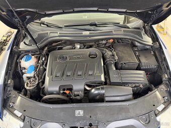 Škoda superb 2.0tdi 103kw CFFB, webasto, tažné, nová stk - 15
