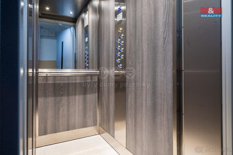 Prodej bytu 3+1, 67 m², Strakonice, ul. Heydukova - 15