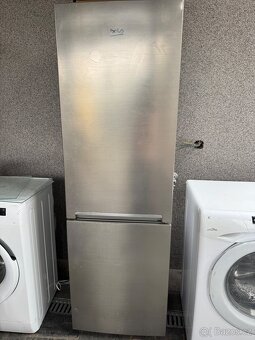 Pracky a Lednicka whirlpool electrolux beko candy - 15