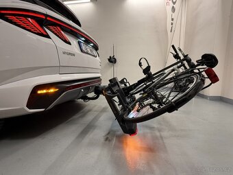 Nosič na tažné na 2 elektrokola s led dynamickými světly - 15