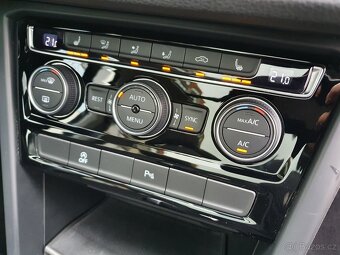 VW Touran 2.0 TDI 110kW DSG Panorama LED - záruka Autodraft - 15