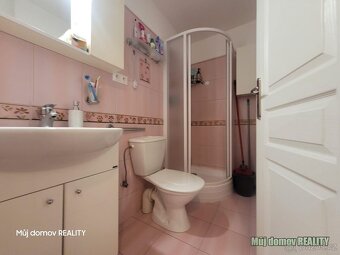 Prostorný mezonetový byt 2+kk, 38 m  Řeporyje, Loučná . - 15