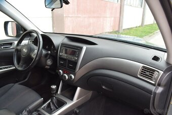 Subaru Forester 2.0D 4X4 AWD/TAŽNÉ/ČR/1MAJITEL - 15