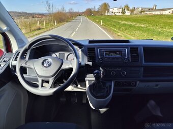 VW Transporter T6 2.0tdi Tažné, 8 sedadel. SERVISKA - 15