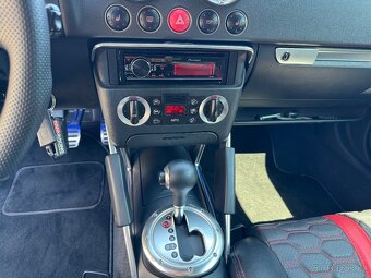 Audi TT 3.2 VR6 Quattro DSG 184kw Nová STK - 15